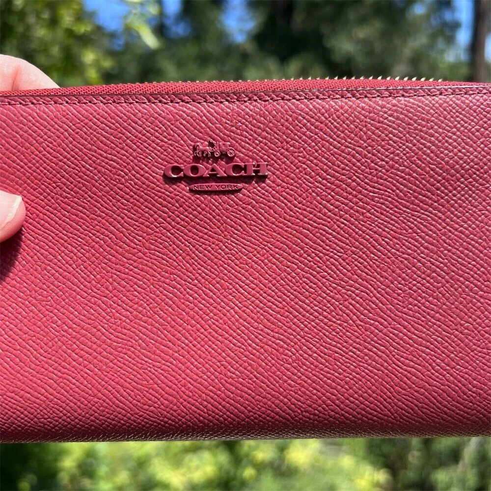 COACH PINK Crossgrain Leather Wallet with Gold Hardware AUTHENTIC NWOT